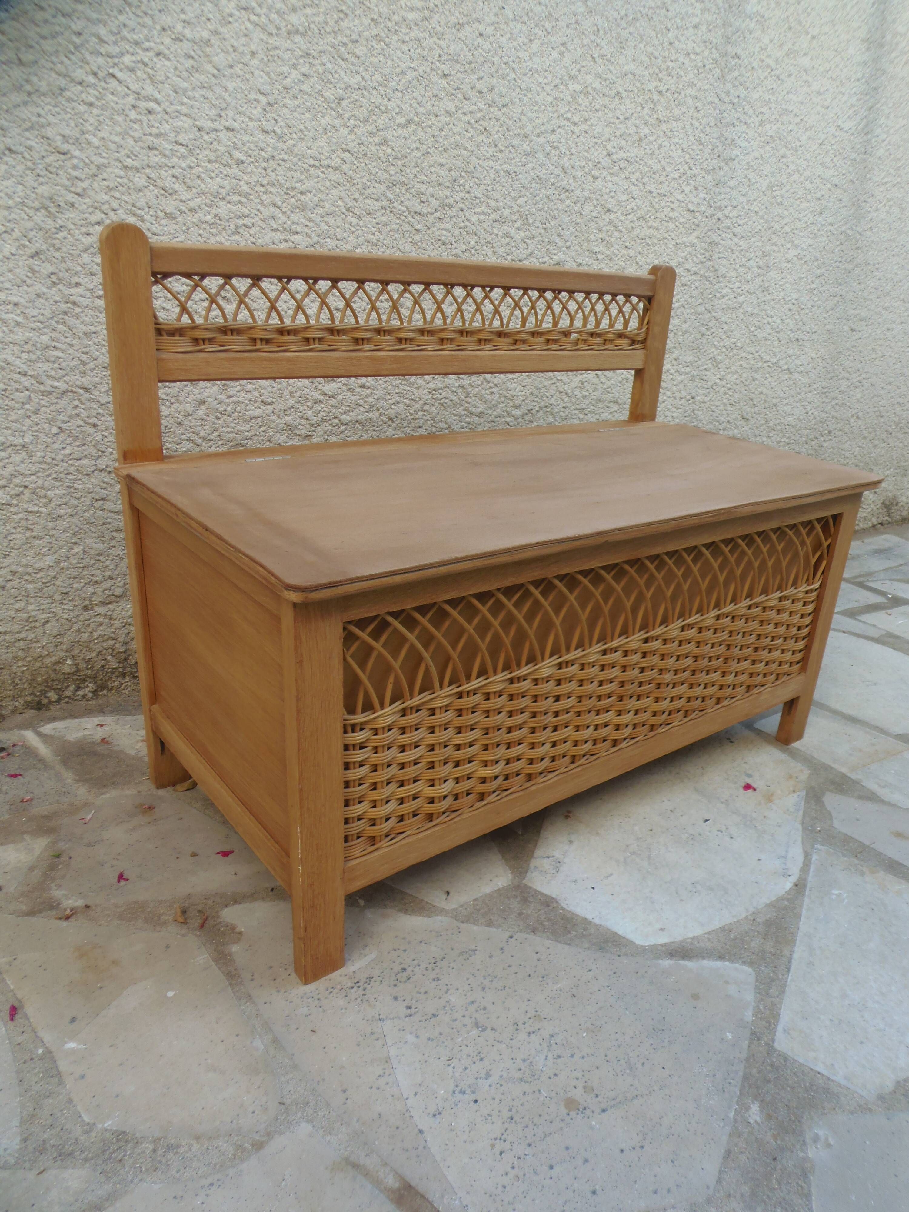 Coffre à jouets vintage en bois & rotin – une belle pièce pleine de charme