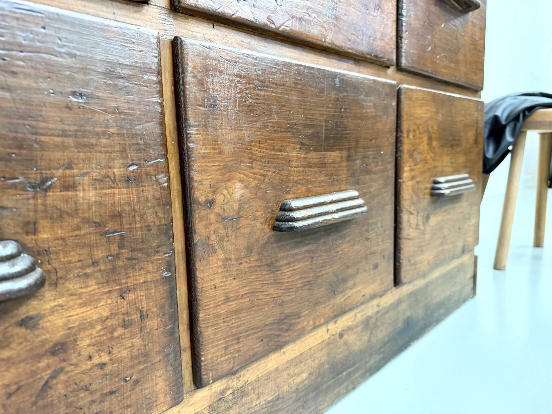 Meuble de métier ancien à 12 tiroirs, circa 1900