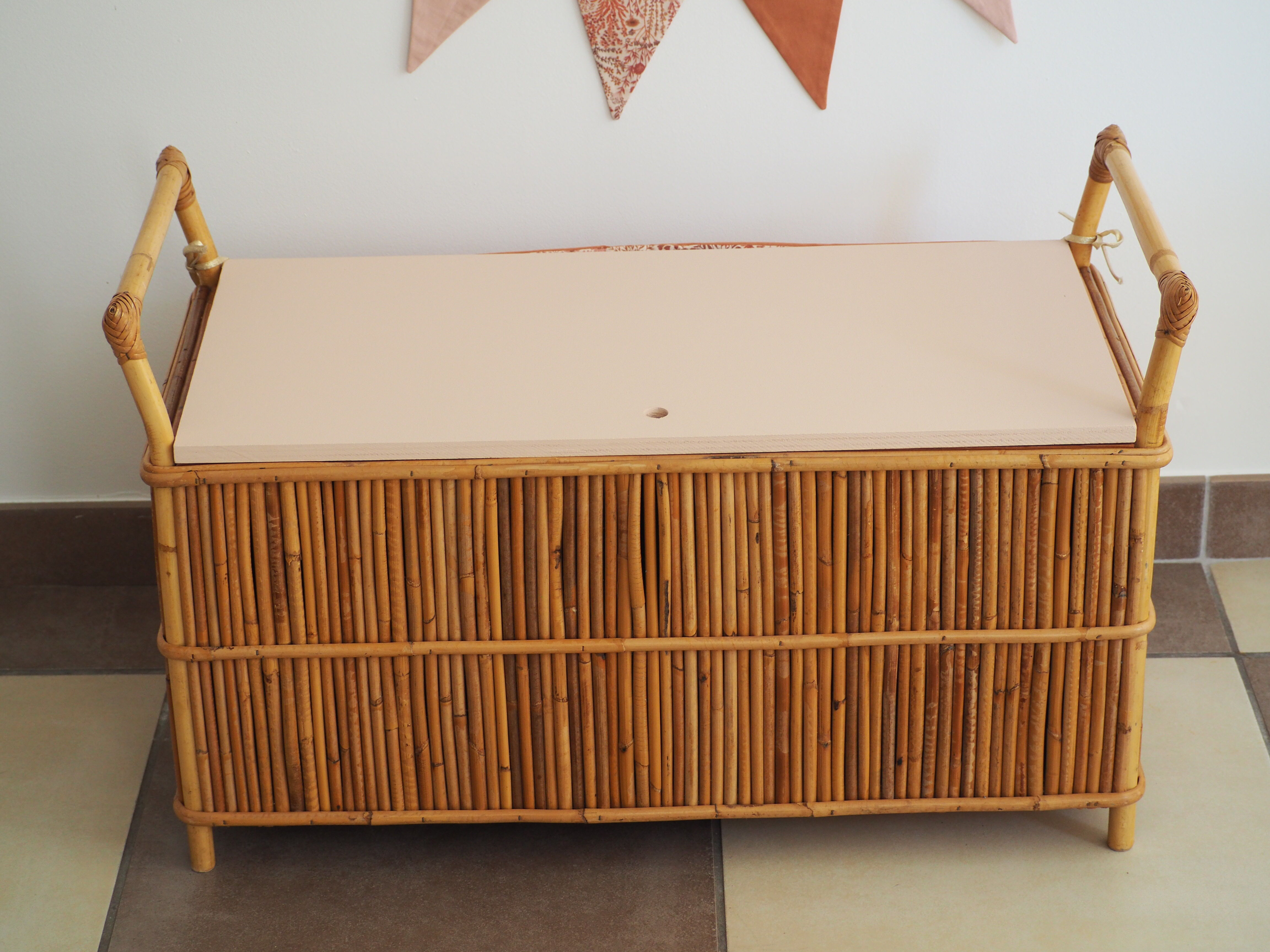 Vintage rattan chest bench