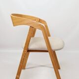 Vintage chairs light oak and beige natural linen