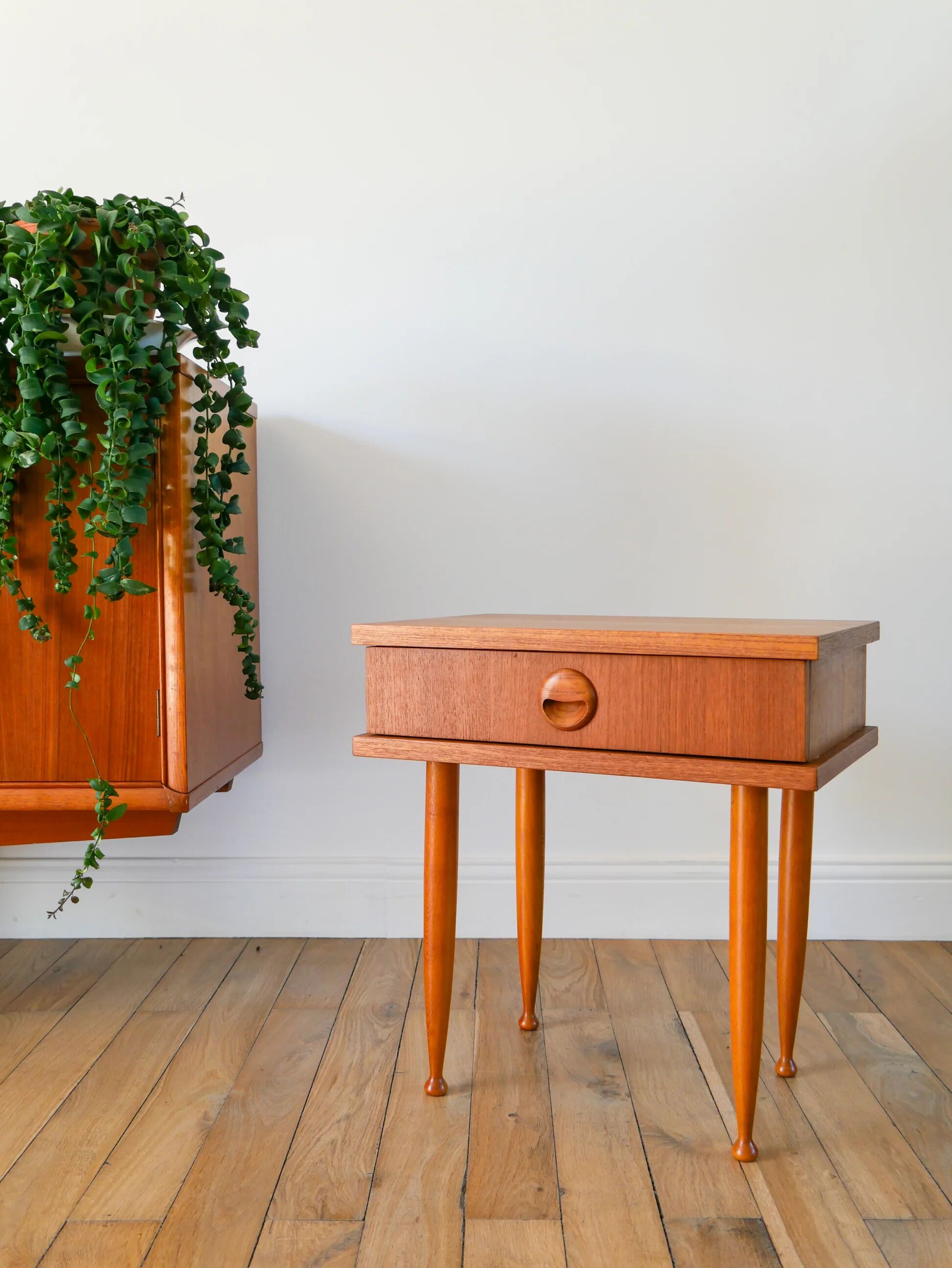 Table de chevet scandinave avec tiroir, en placage teck, 1960