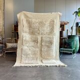 Moroccan Berber rug in white wool