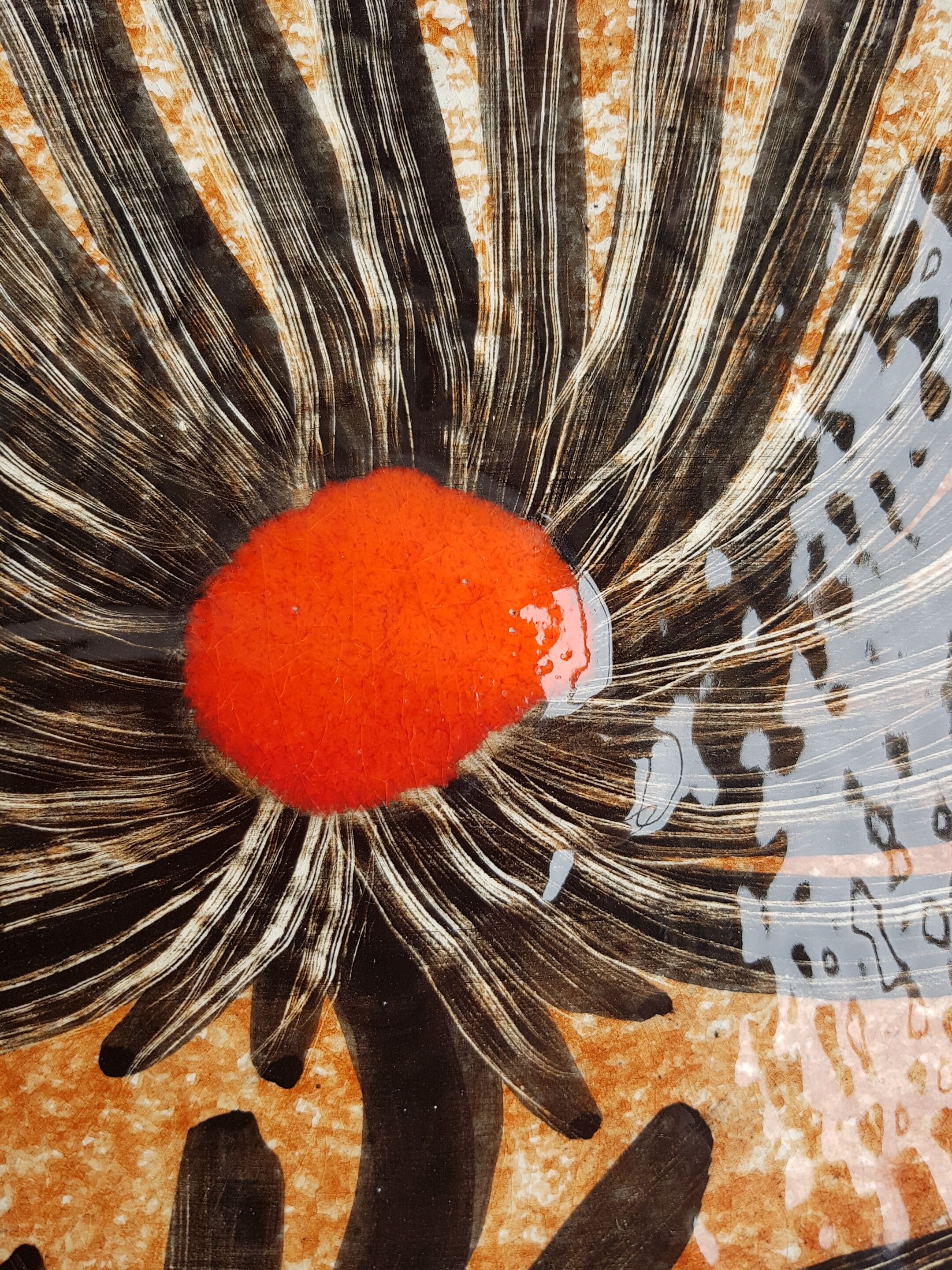 Ceramic dish in the shape of a fish.
