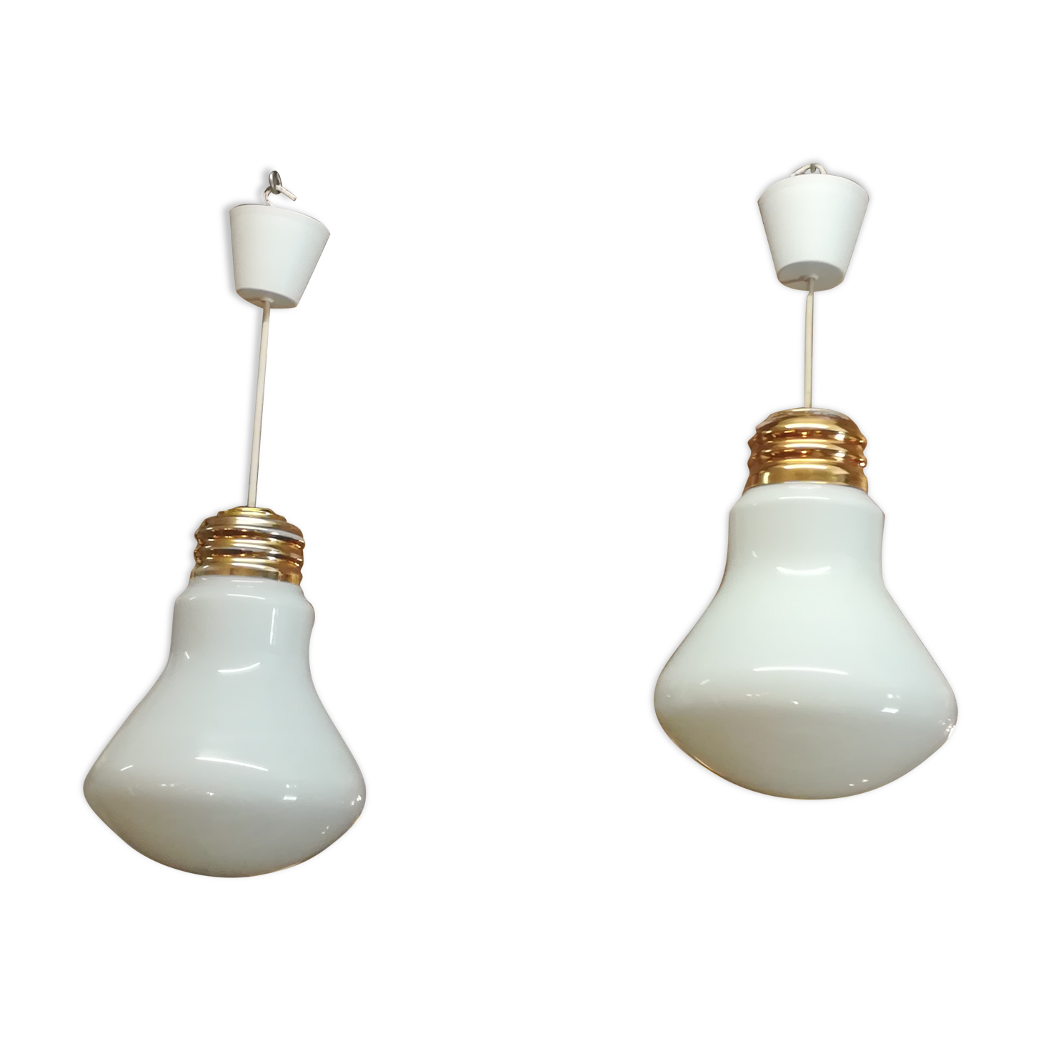 Pair of giant opaline bulb suspensions