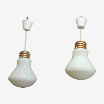 Pair of giant opaline bulb suspensions