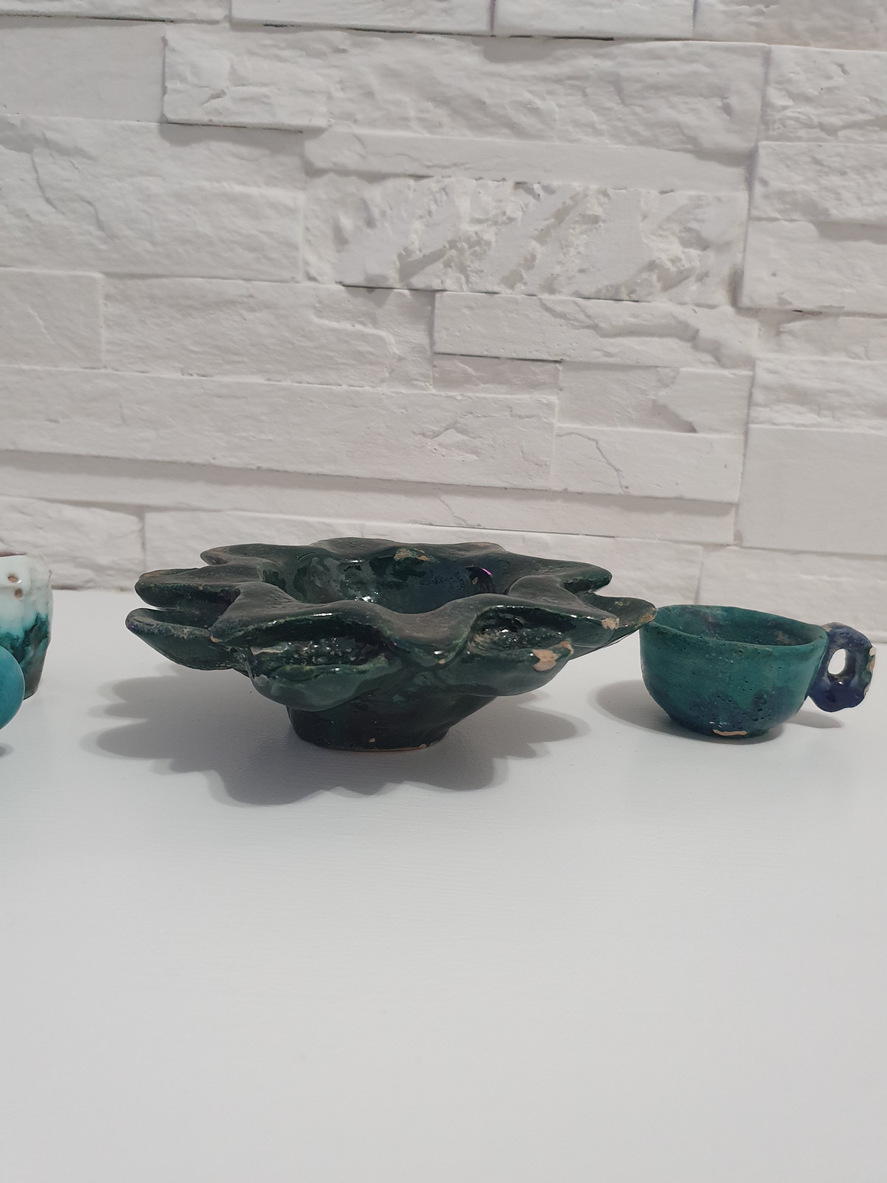 Ceramic lot signed Alice Colonieu