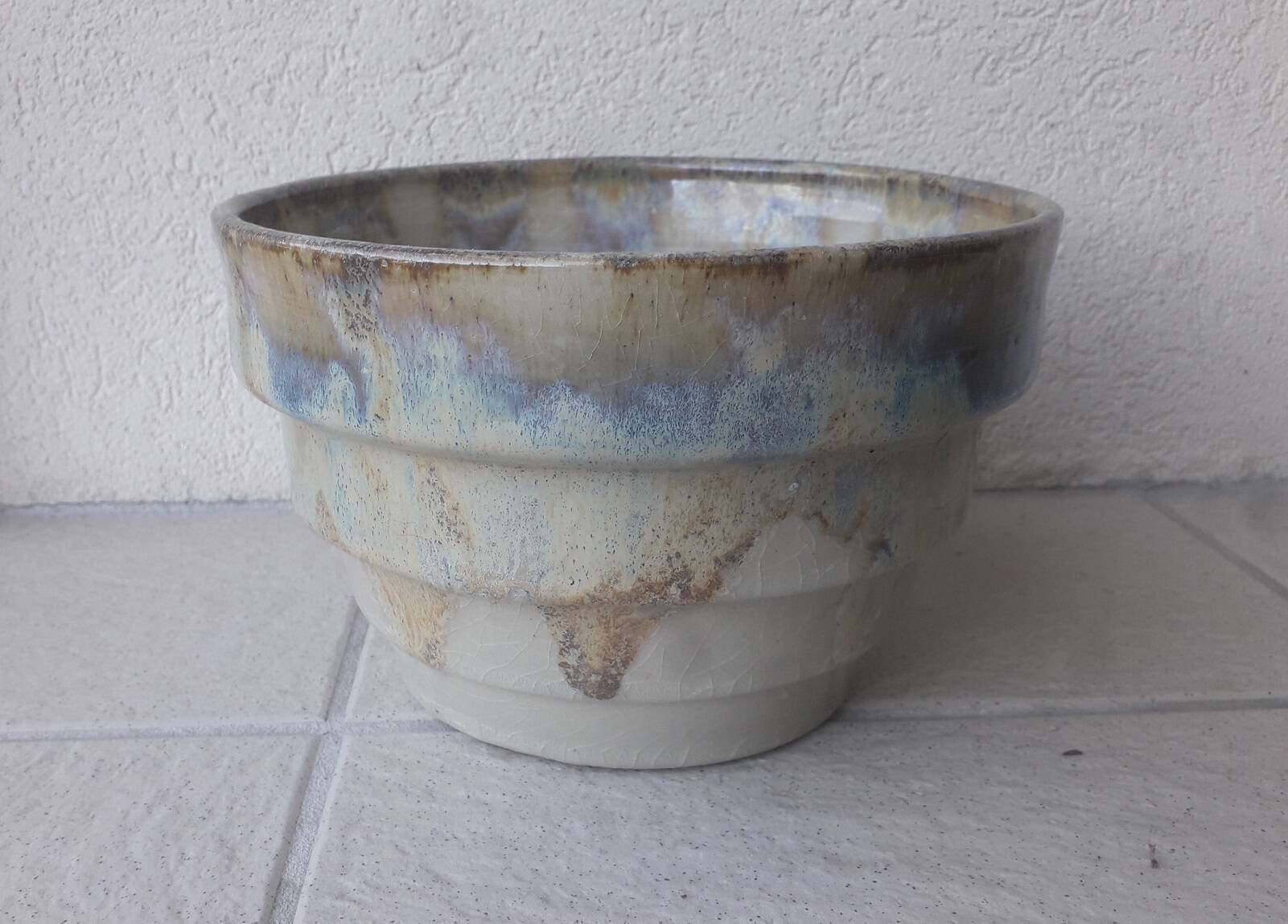Ceramic planter