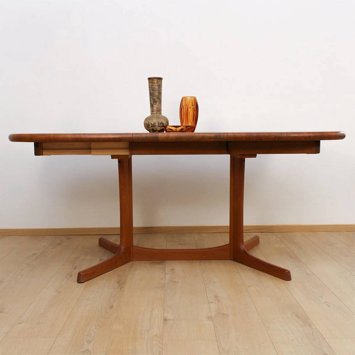 Teak dining table by Dyrlund
