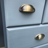 Ragpicker shades of gray