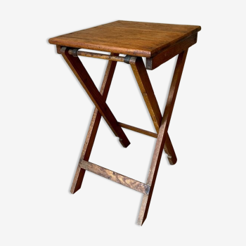 Folding side table in solid wood
