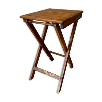 Folding side table in solid wood