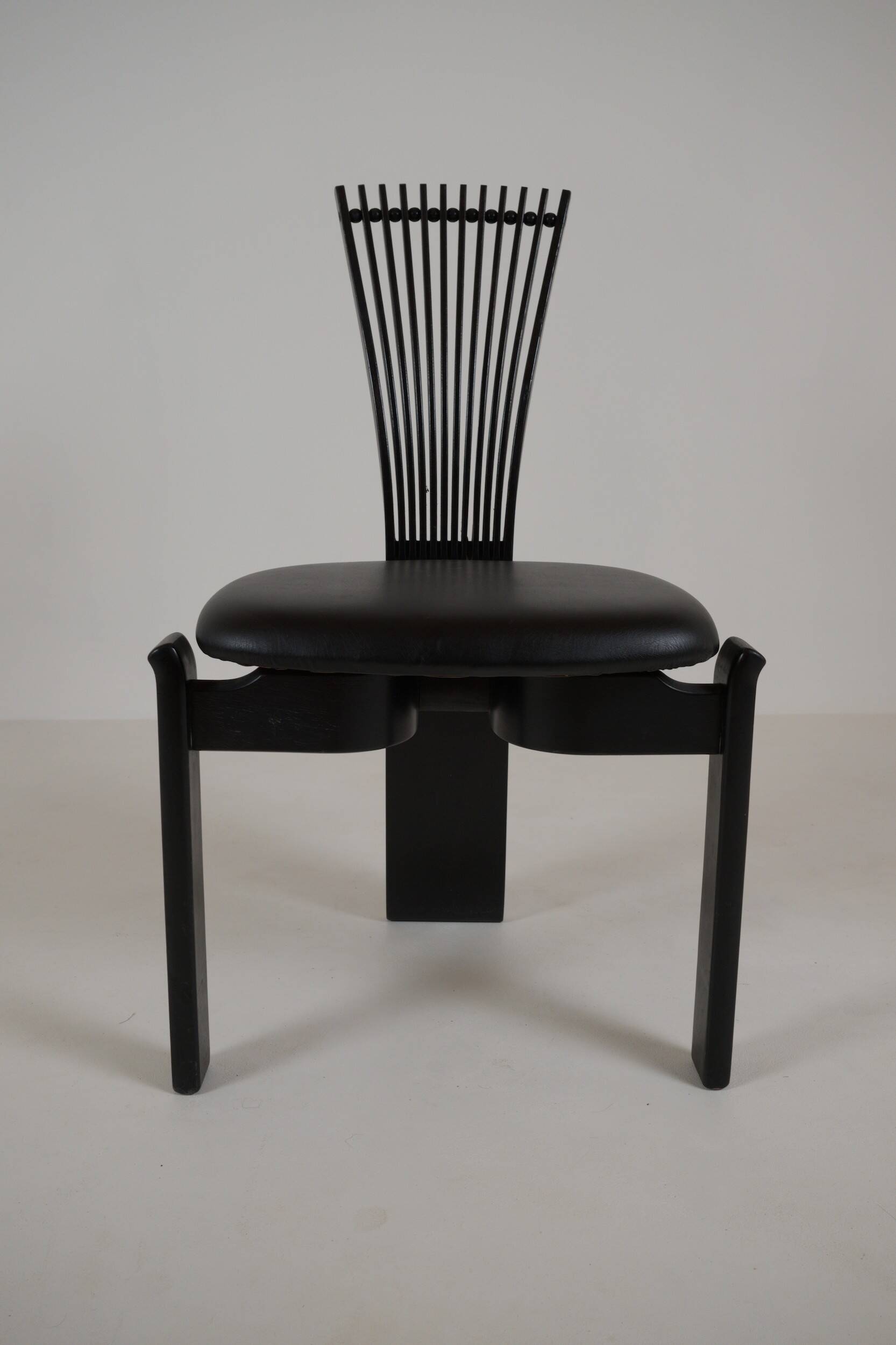 Set of 4 dining chairs "Totem" by Torstein Nilsen