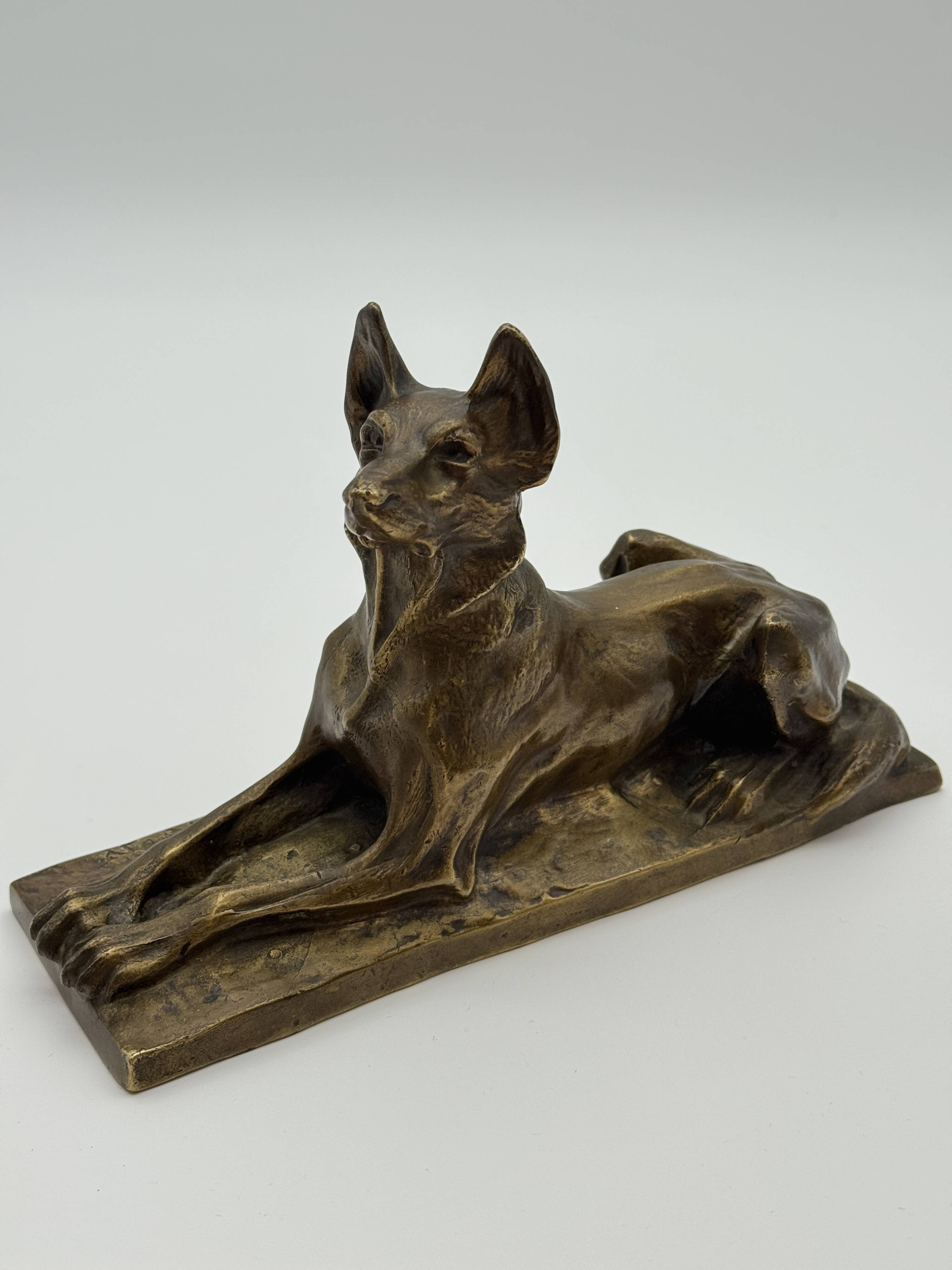 Bronze sculpture "German Shepherd" by Charles Virion (1865-1946)
