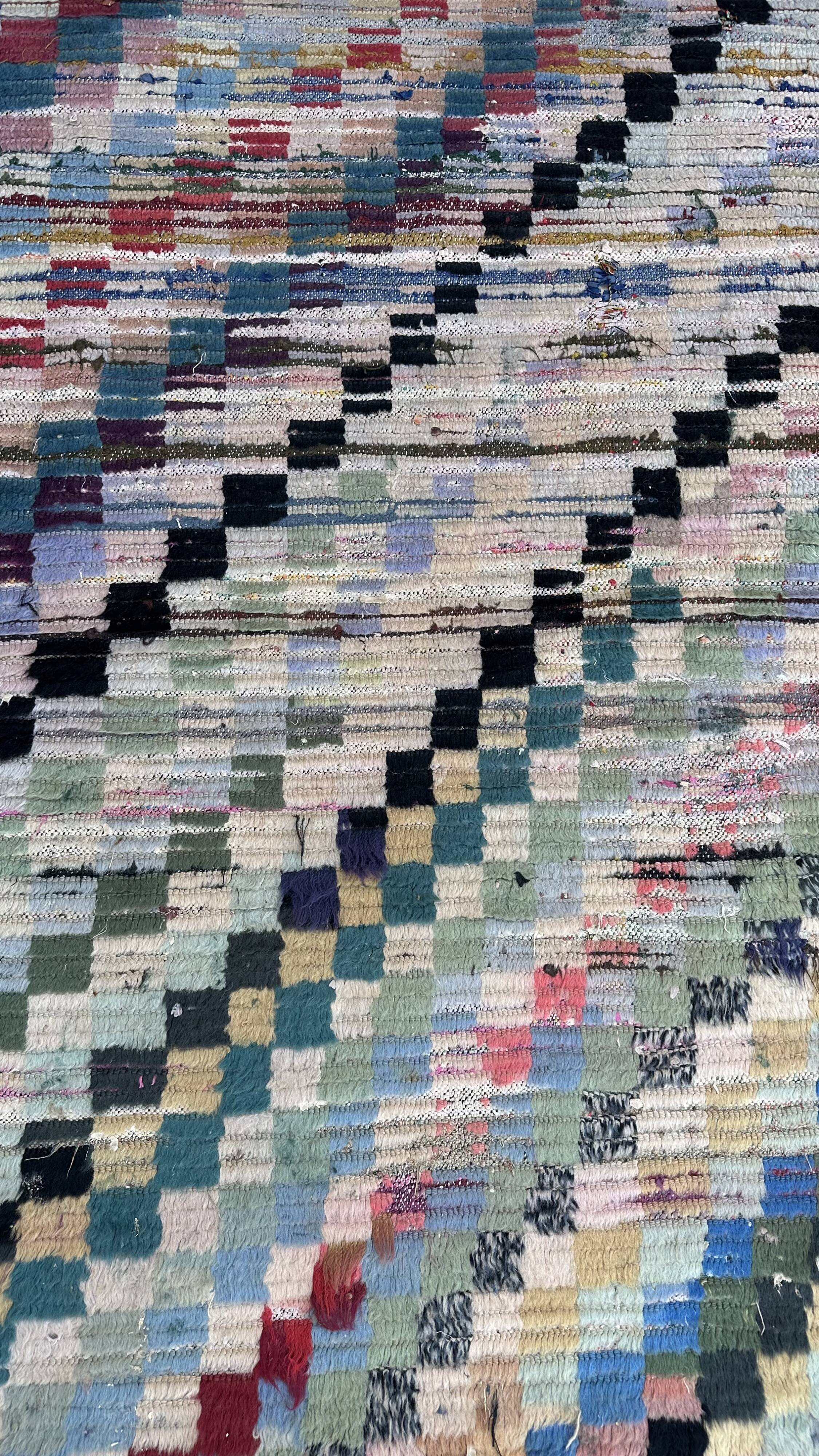 Moroccan carpet - 100 x 279 cm