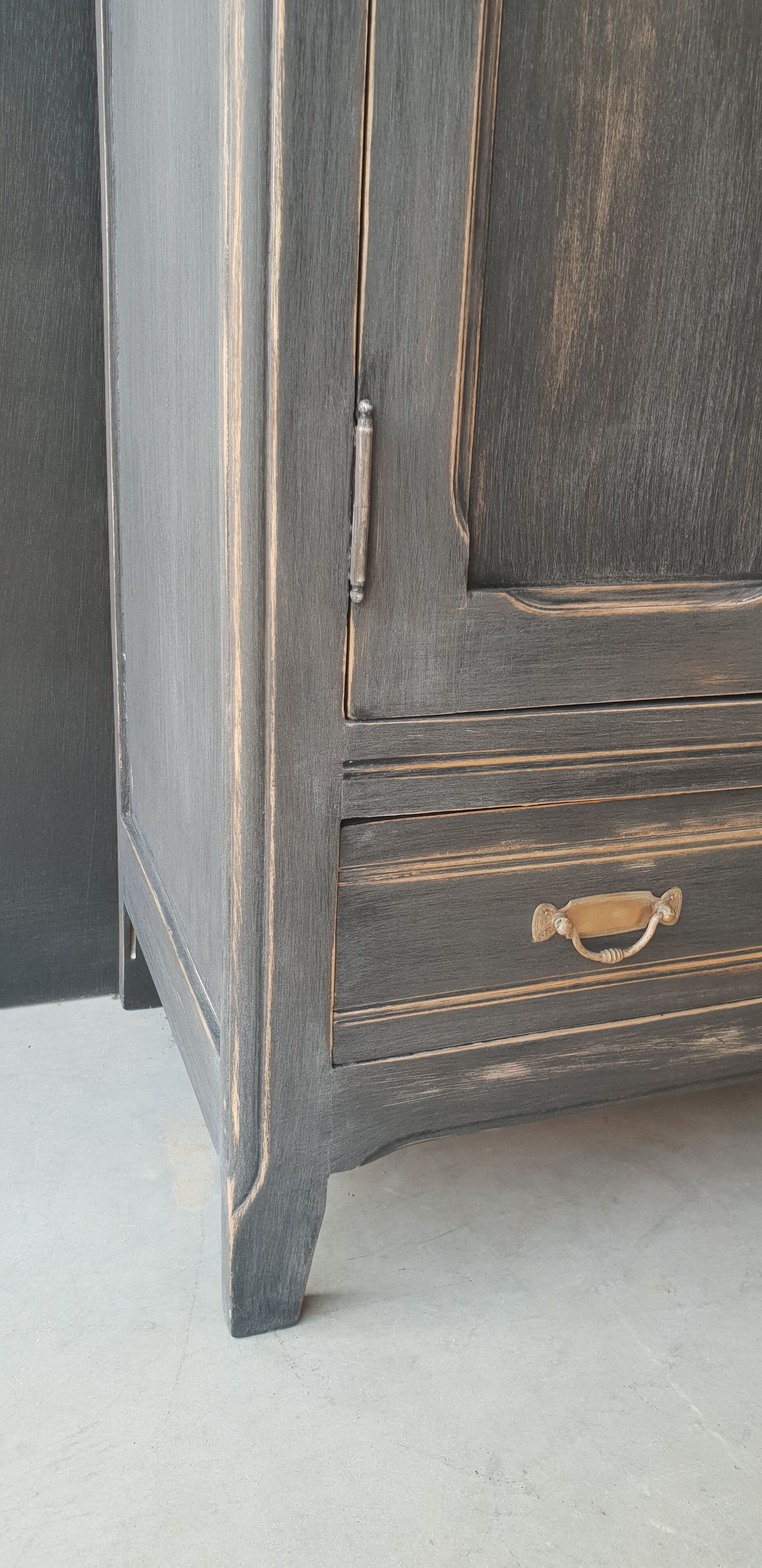 Armoire parisienne  vintage
