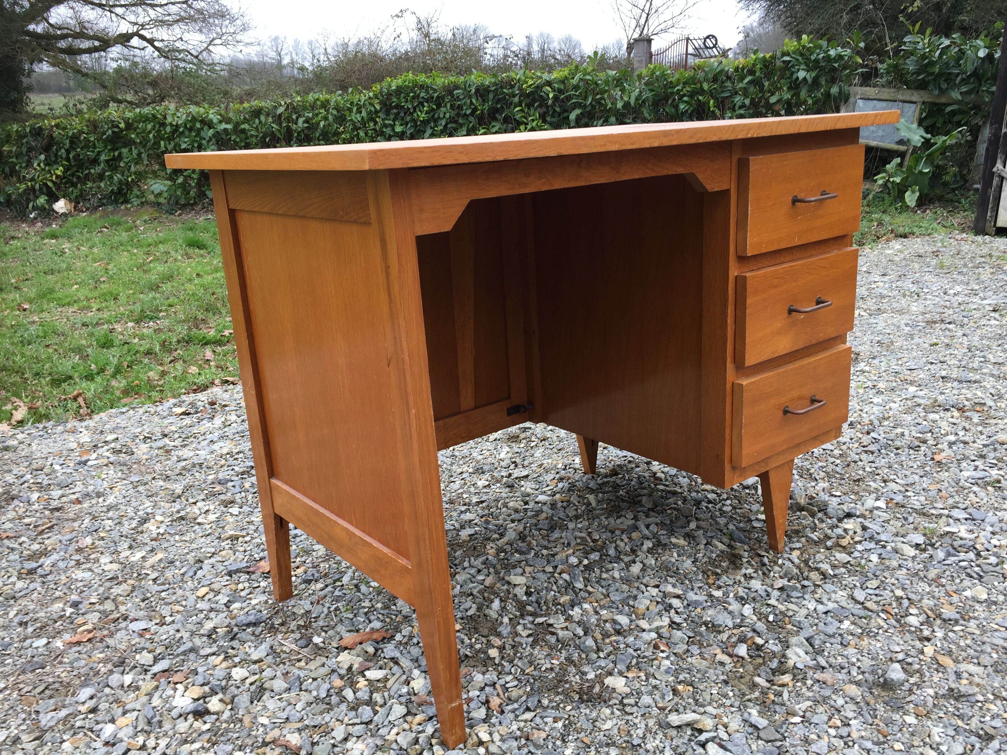 Vintage oak desk with 3 drawers