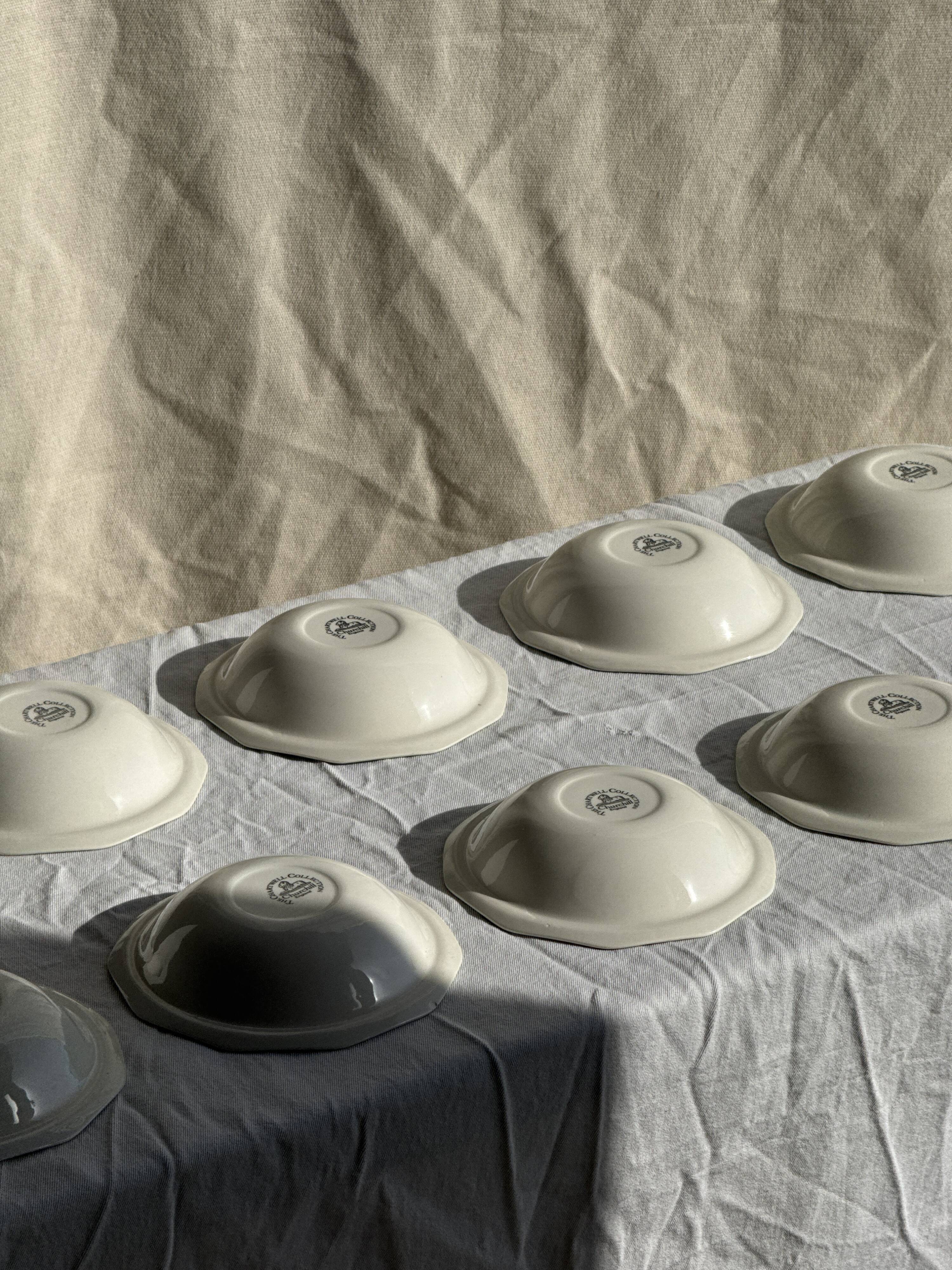 Set of 11 fruit-patterned bowls The Chartwell Collection England D17