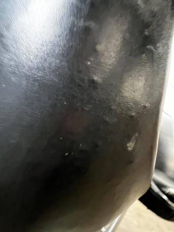 Chaise coque vintage noire / chaise sur pied étoile