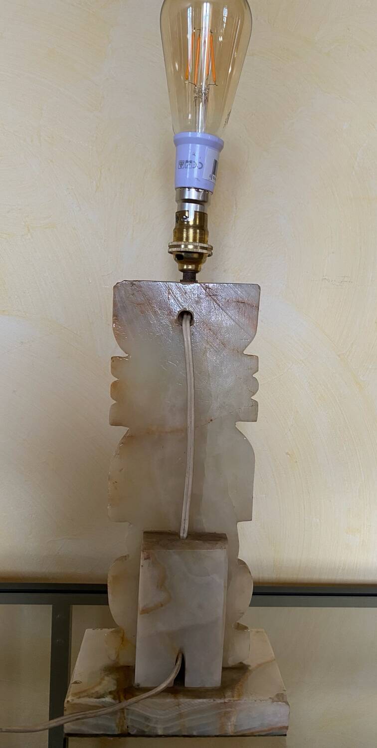 Carved onyx lamp – Pre-Columbian/Aztec style – Vintage