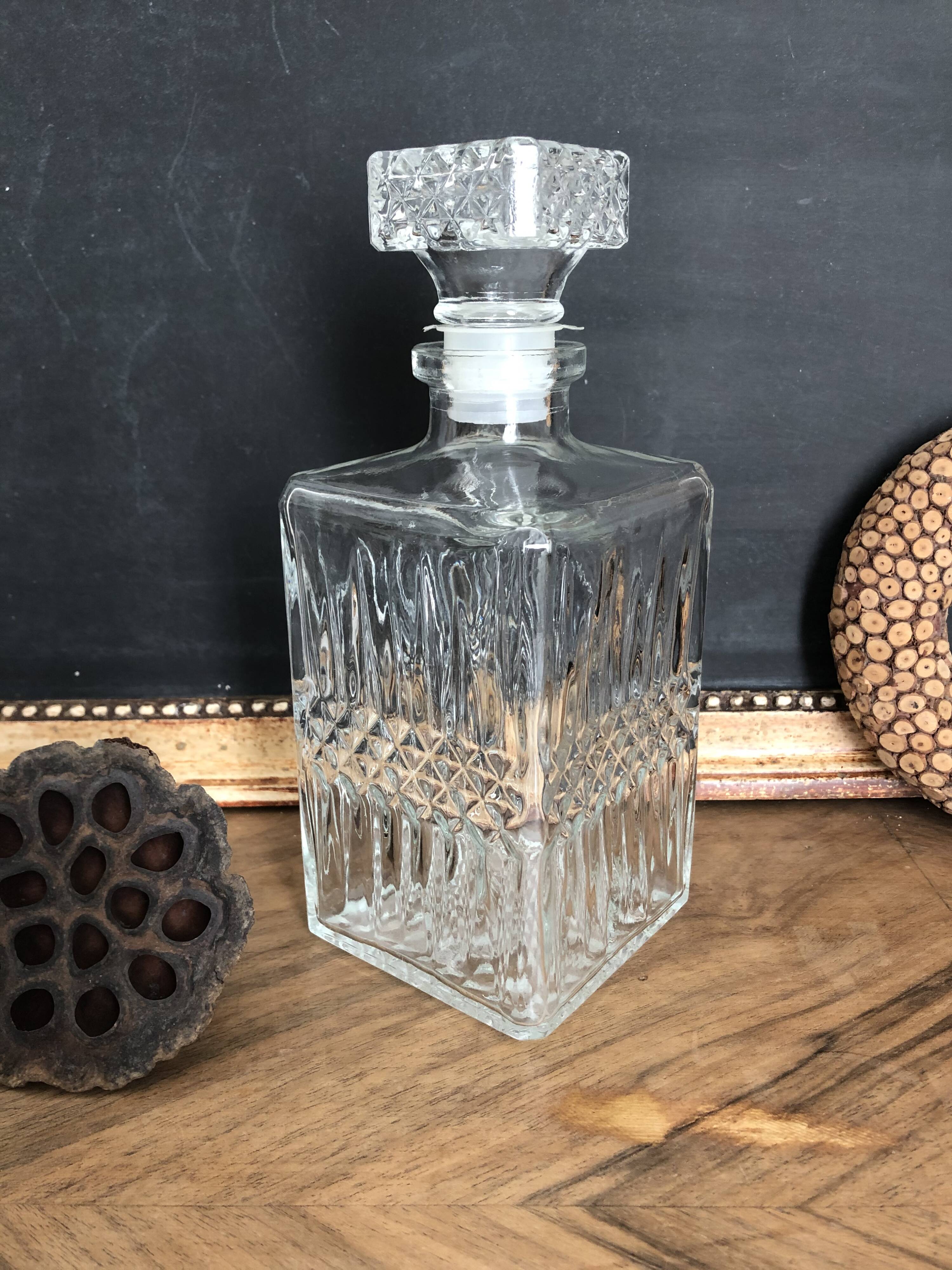 Whiskey decanter