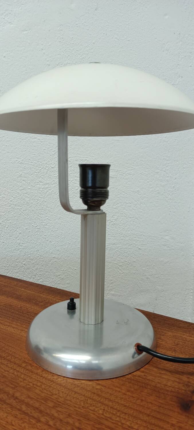 Art Deco saucer lamp