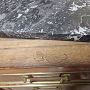 Commode en acajou et placage d'acajou époque Louis XVI, fin du 18ème s.