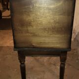 Telephone cabinet