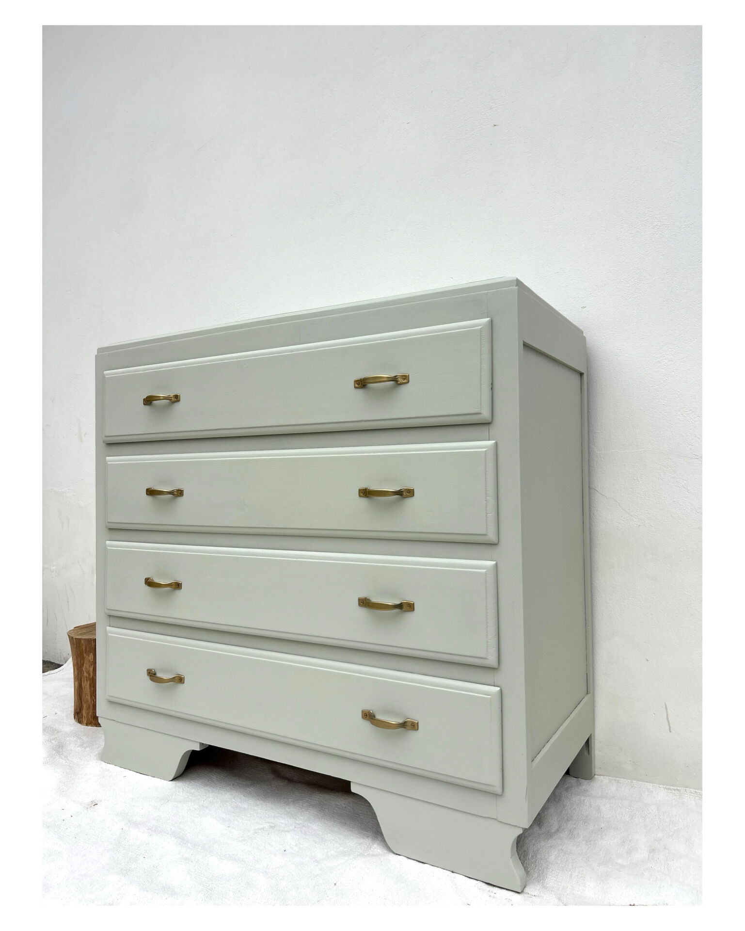 Commode vintage rénovée