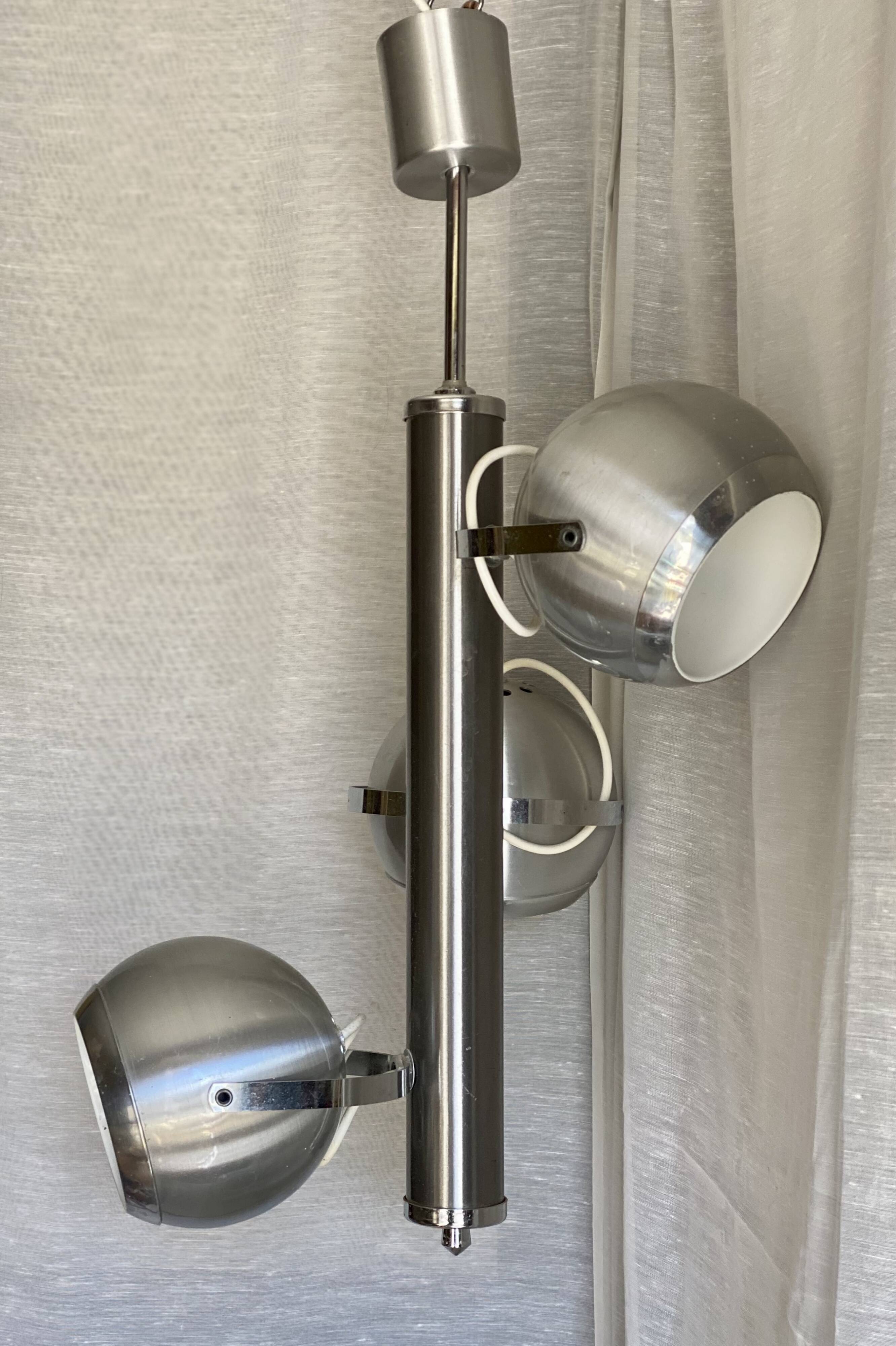 Chrome metal eye ball lustre Space Age