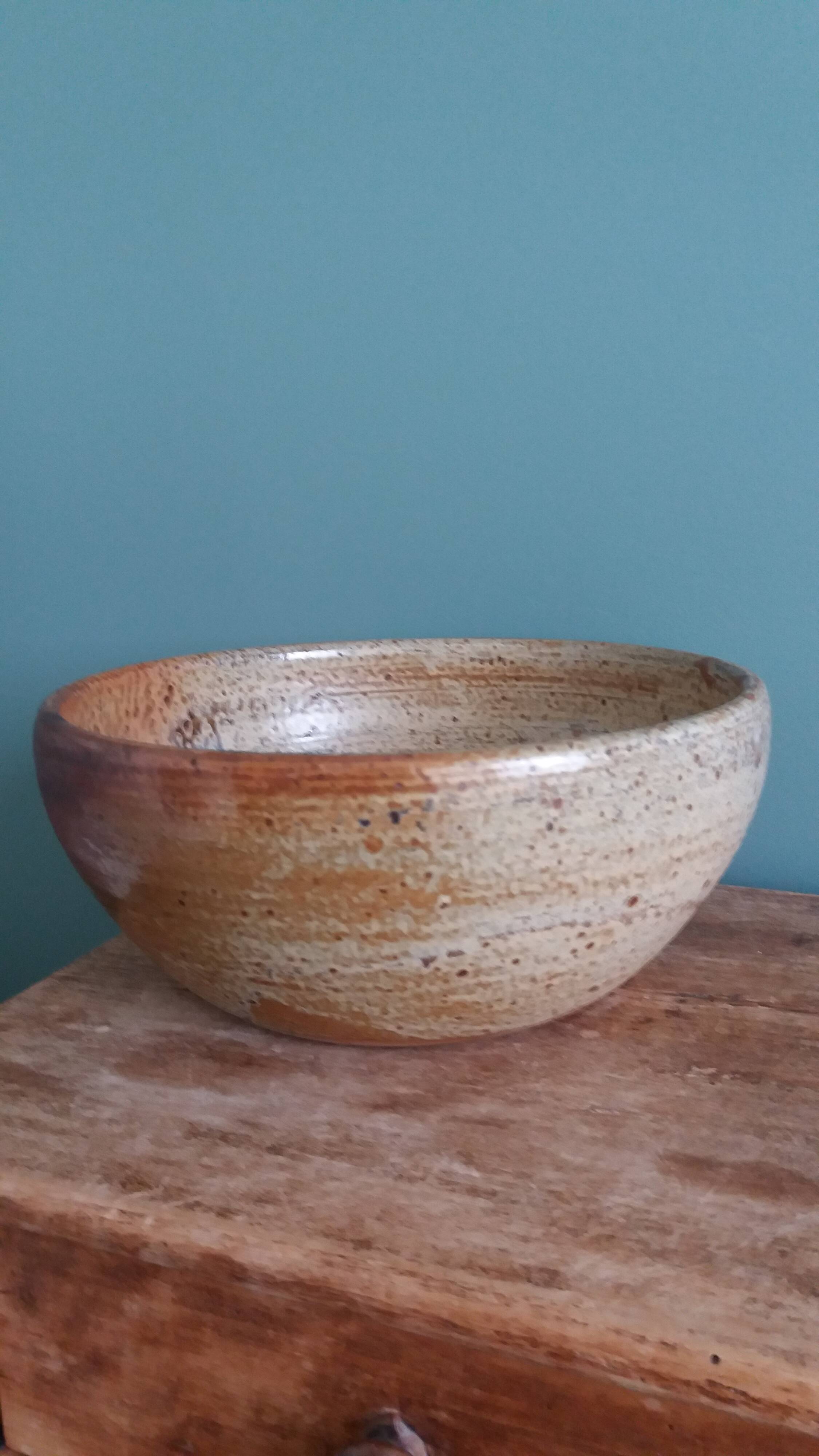 Stoneware salad bowl from Puisaye, signed Jean-Pierre Prud’homme