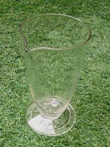 1970s measuring glass shower foot graduated from 25 to 500ml pyrex (large model)
