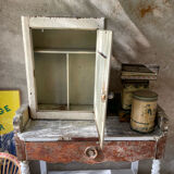 Medicine cabinet