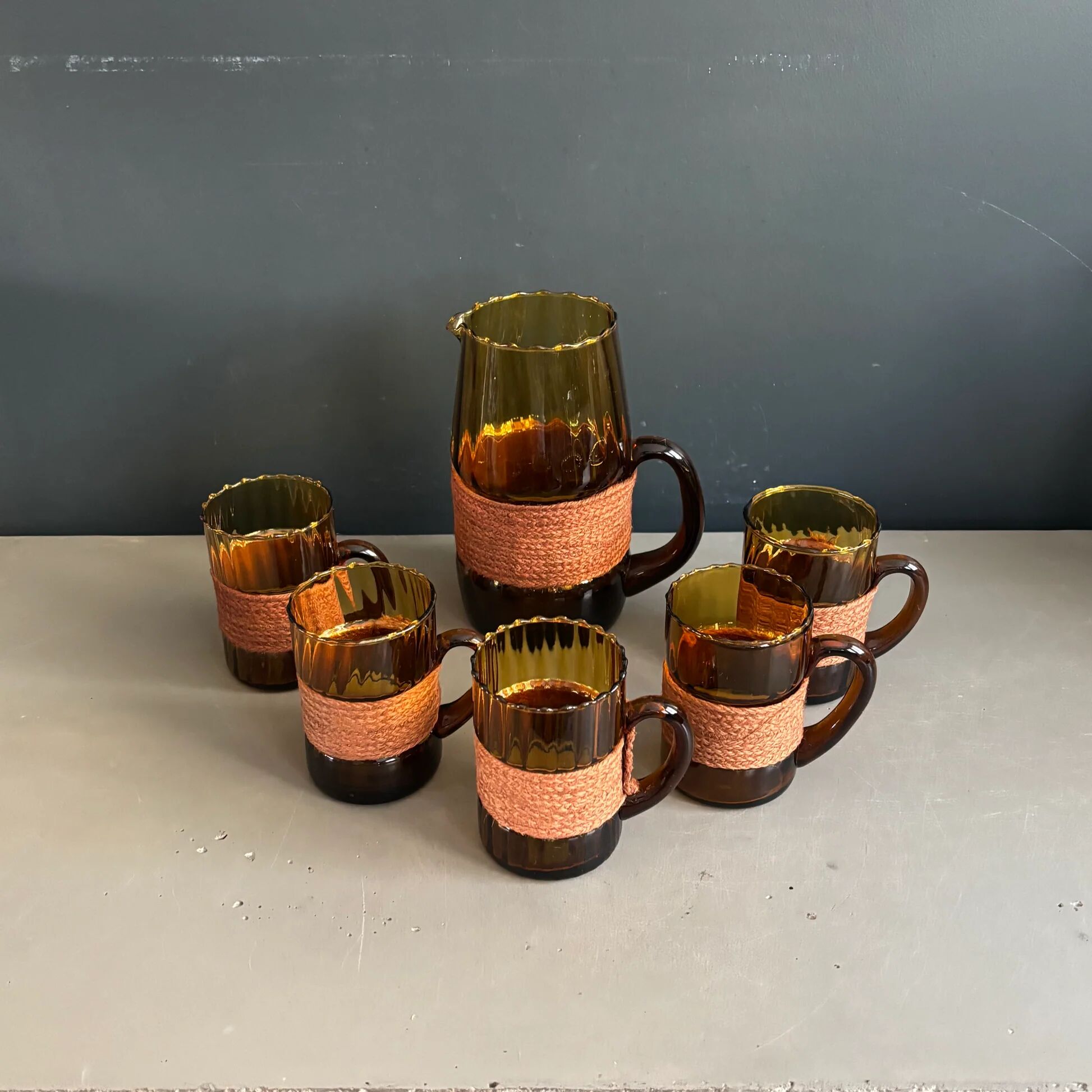 Amber textured glass water service, 1 jug + 5 glasses - Ref 1399