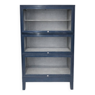Metal storage furniture