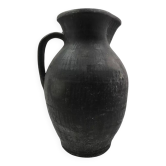 Terracotta pot