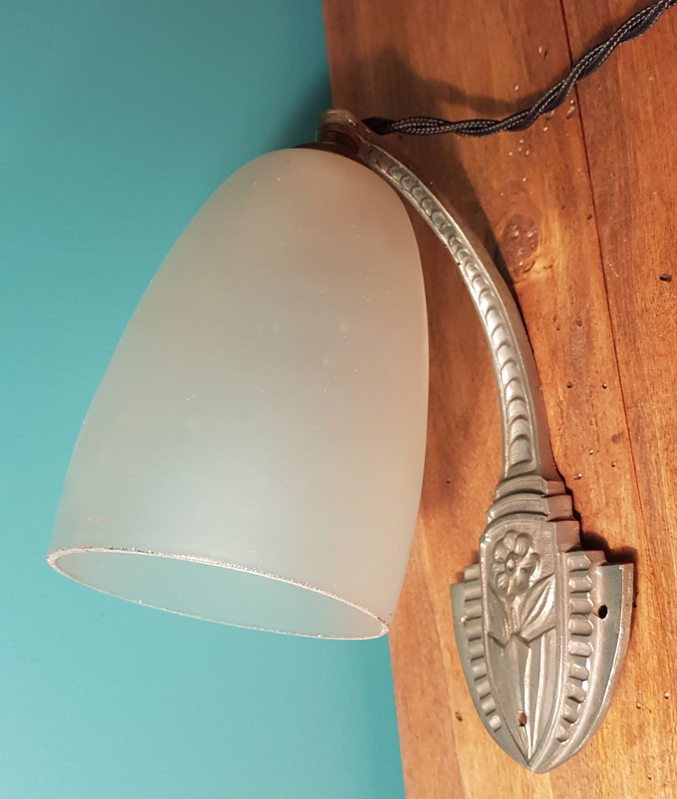 Wall light Art deco stylized flower base