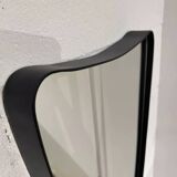 Free-form rearview mirror in black metal