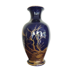 Vase en porcelaine bleu nuit