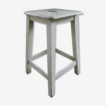 Tabouret à poignée en bois patine d'origine