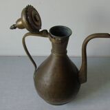 Ancienne verseuse orientale théière arabe aiguière en laiton et bronze 34 cm