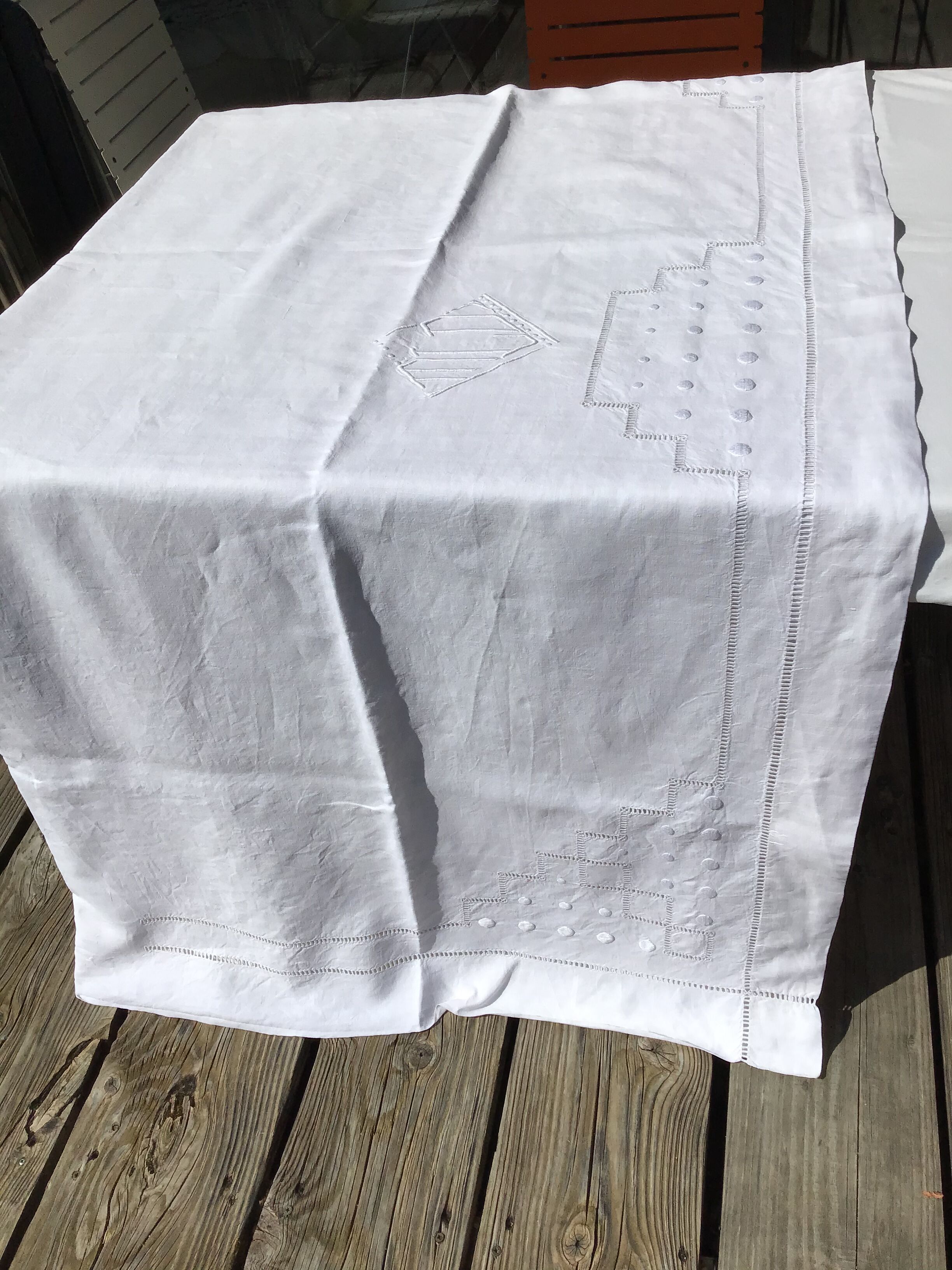 Linen sheet MLD lozenges and double day scale