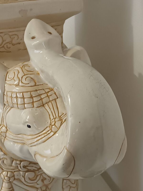 Porte plante éléphant en céramique vintage