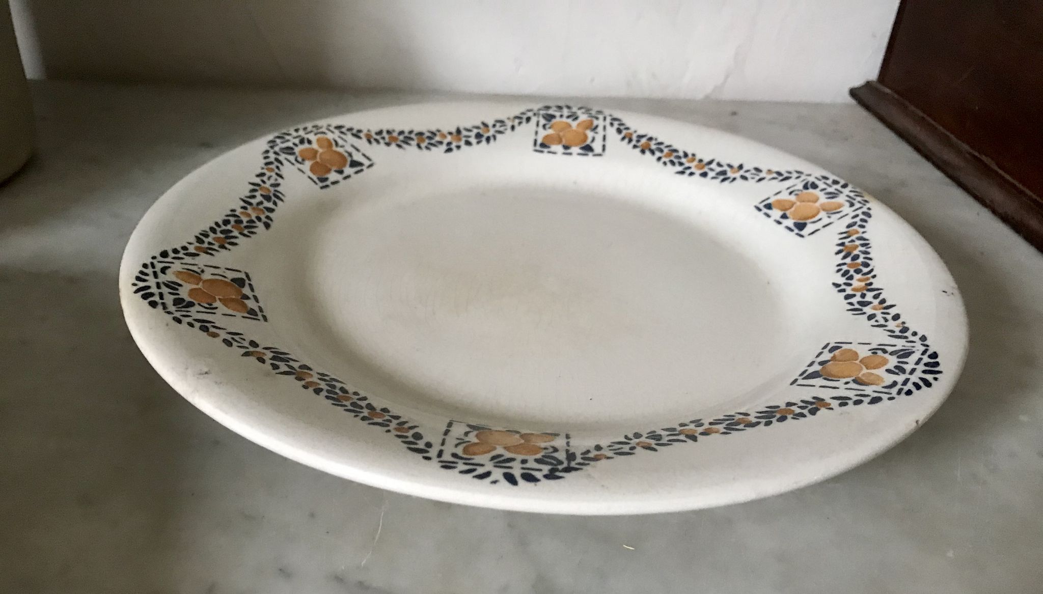 Old dishes HBCM model Georges