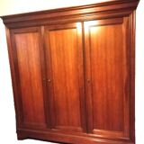 Armoire en merisier style Louis Philippe