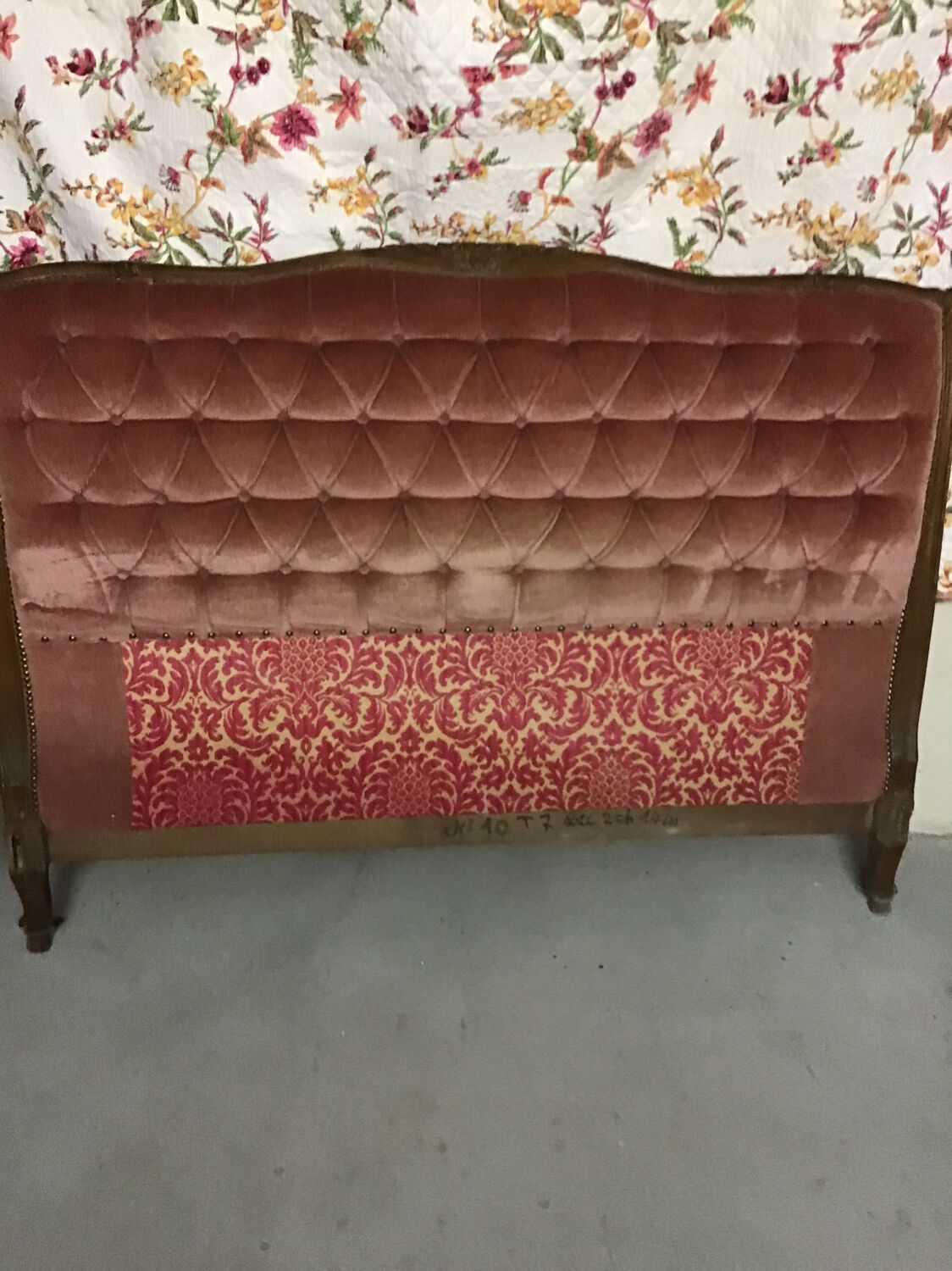 Upholstered double bed and 1 chair