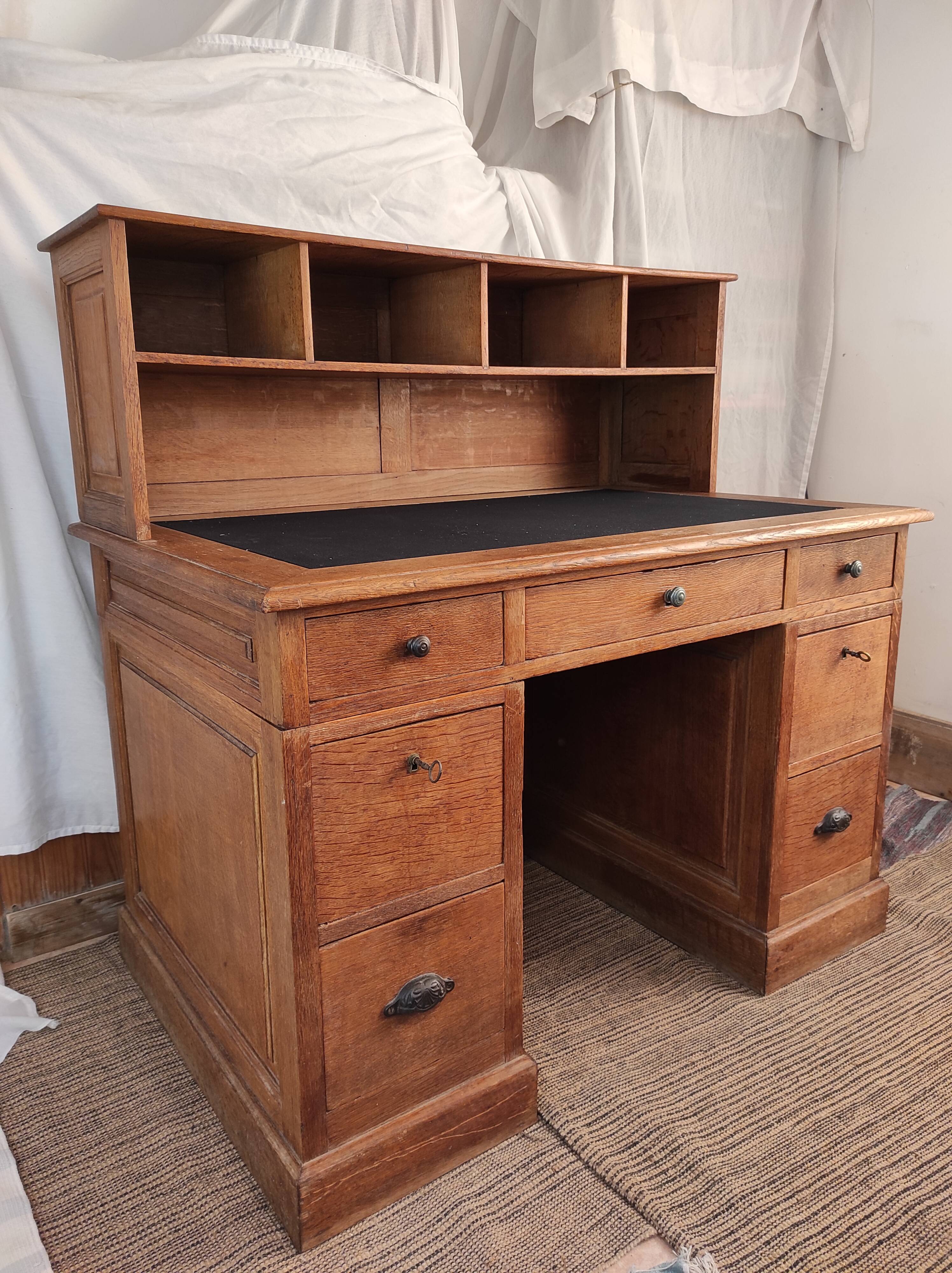 Oak stepped office 1900