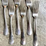 6 fourchettes en métal argenté