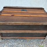 Storage trunk, trunk