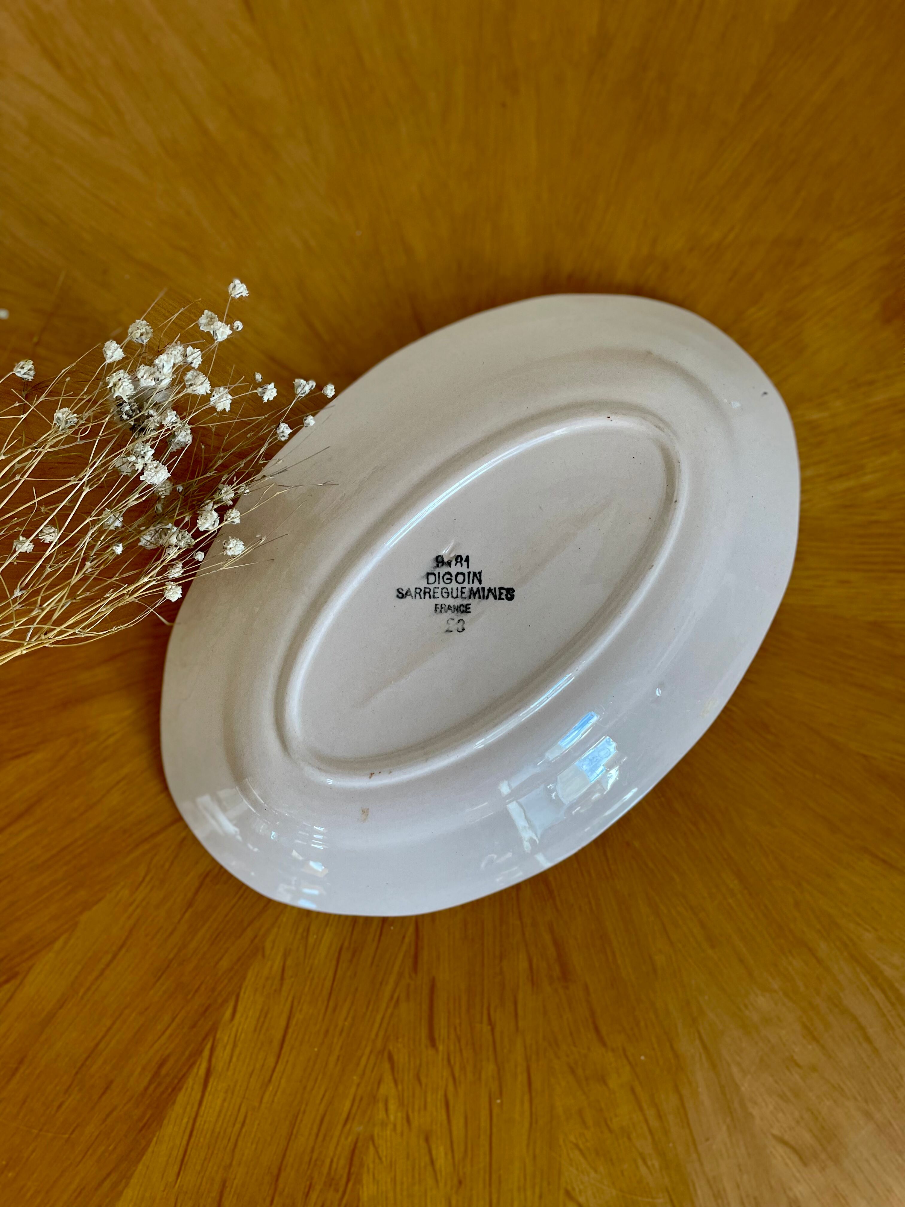 Dessert dish Digoin Sarguemines 1930