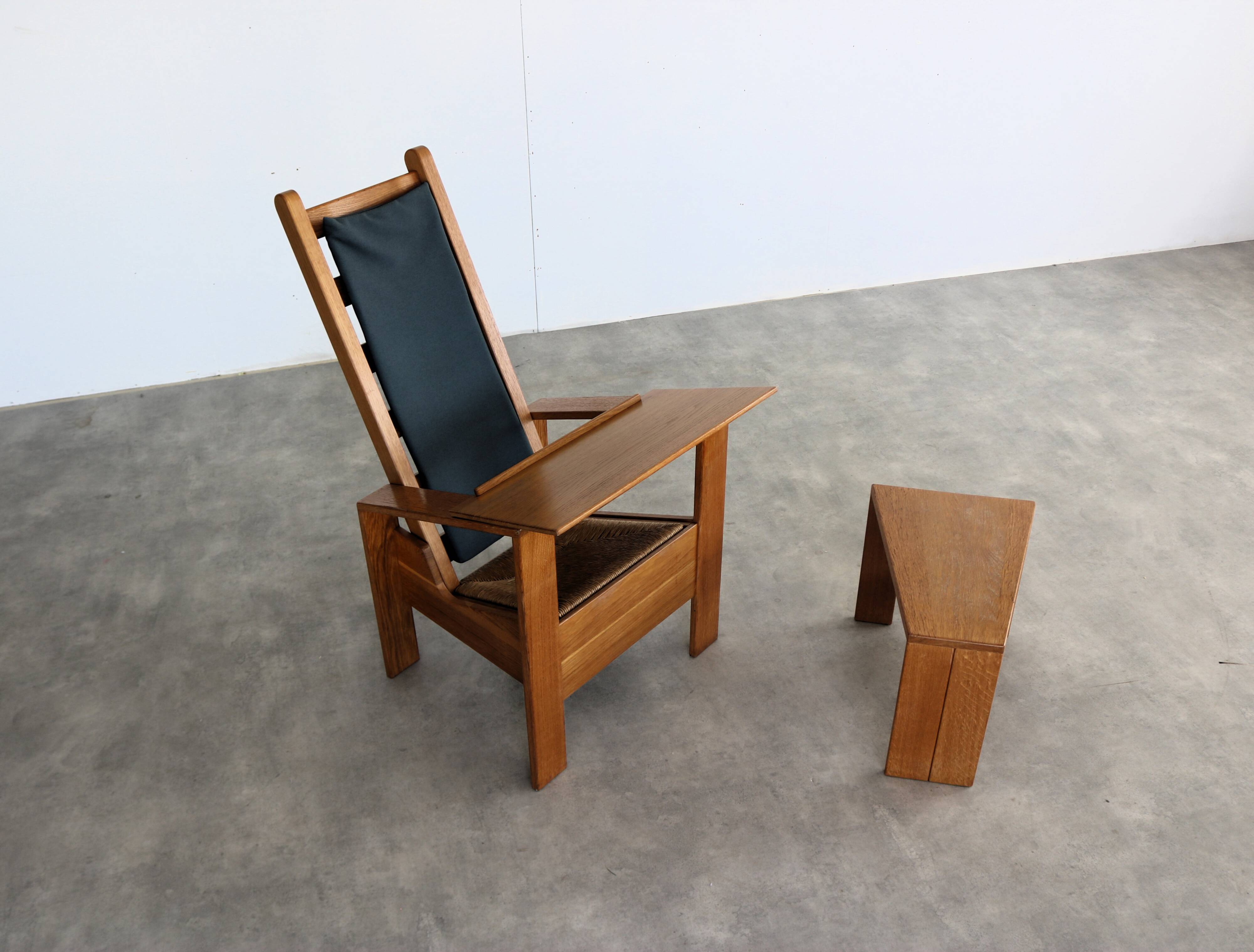vintage armchair with side table | Wim Mulder | 1980s